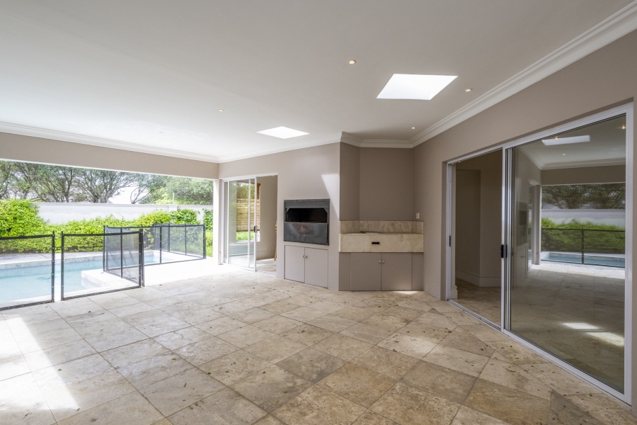 To Let 4 Bedroom Property for Rent in Kenilworth Upper Western Cape